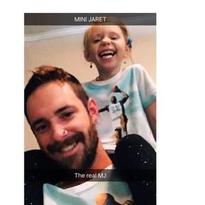 Meet your Posher, Jaret